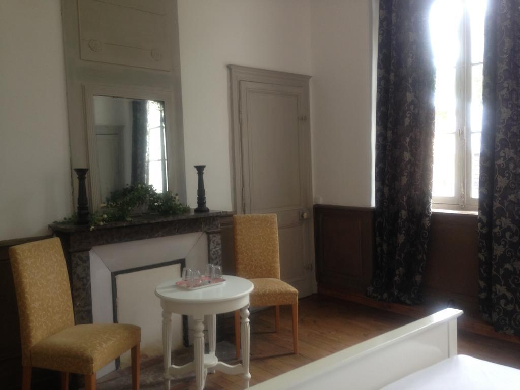 Le Chateau De Grèges Pokoj fotografie